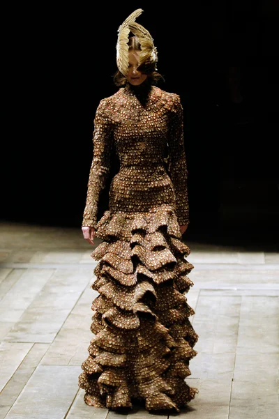 Look 12